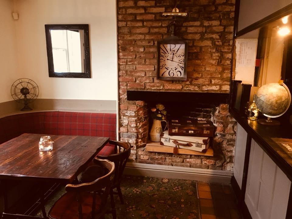 The Cross Keys Hotel Llanymynech Екстер'єр фото