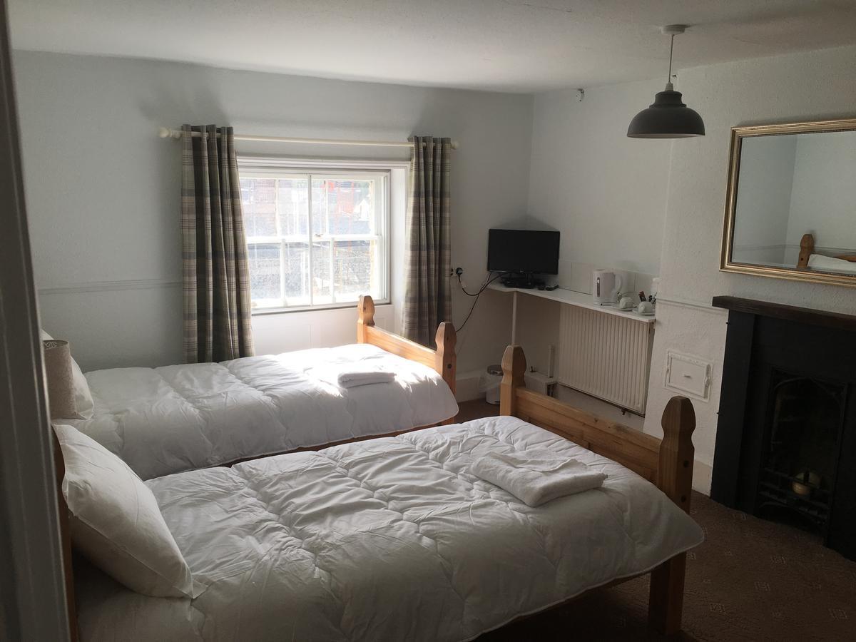 The Cross Keys Hotel Llanymynech Екстер'єр фото