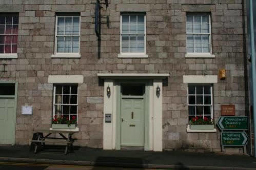The Cross Keys Hotel Llanymynech Екстер'єр фото